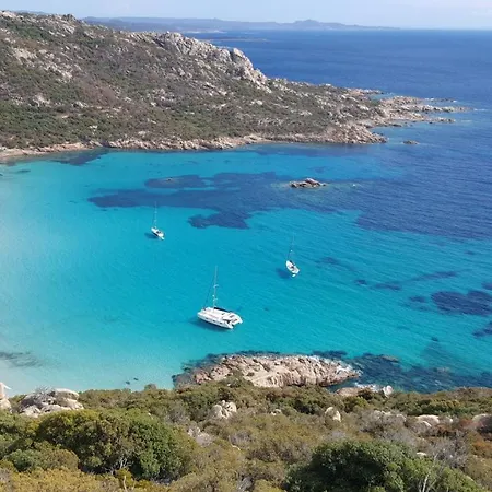 Three-room For 6 People With Air Conditioning Near Porto Vecchio Apartment