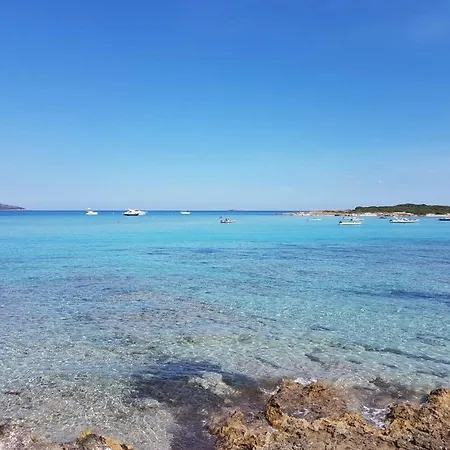 Apartment Three-room For 6 People With Air Conditioning Near Porto Vecchio