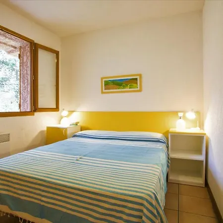 Apartment Three-room For 6 People With Air Conditioning Near Porto Vecchio