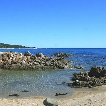 Three-room For 6 People With Air Conditioning Near Porto Vecchio *