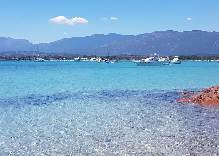 아파트 Porto Vecchio, 6 Persons, 500 M *