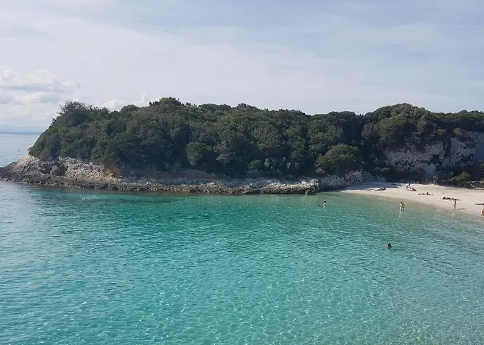 Porto Vecchio, 6 Persons, 500 M Appartement Zonza